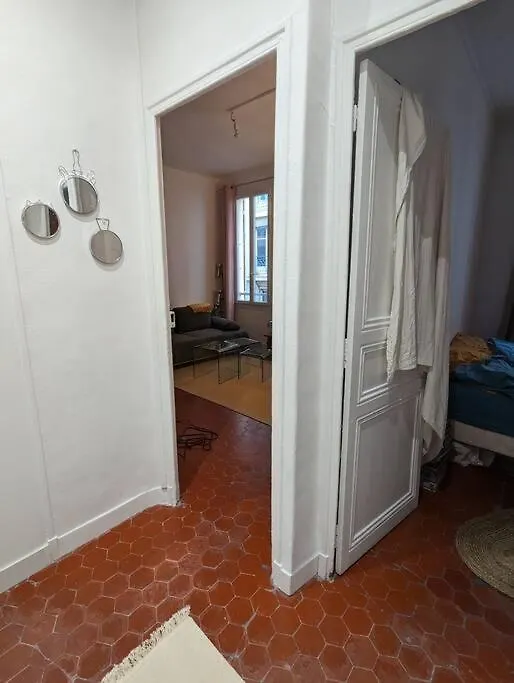 3 Nights Minimum, Renovated Entire Flat, City Of Marseille, 4 People, 1First Floor 0*, مارسيليا